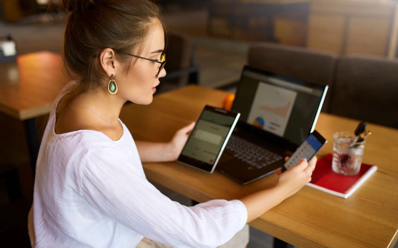 Perfiles laborales múltiples en Colombia: ¿oportunidad, ahorro o explotación?