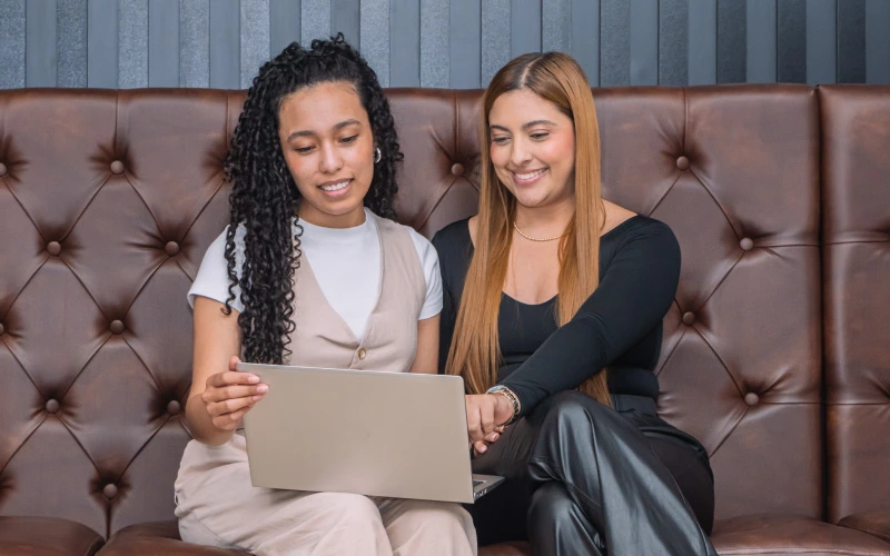 Perfiles laborales múltiples en Colombia: ¿oportunidad, ahorro o explotación?