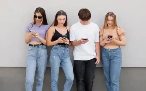 Generación Z: ¿la generación que menos sexo tiene? Esto dicen las investigaciones