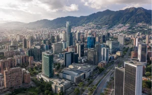 Reconstrucción Colombia tras terremoto 2026: costos, retos y oportunidades